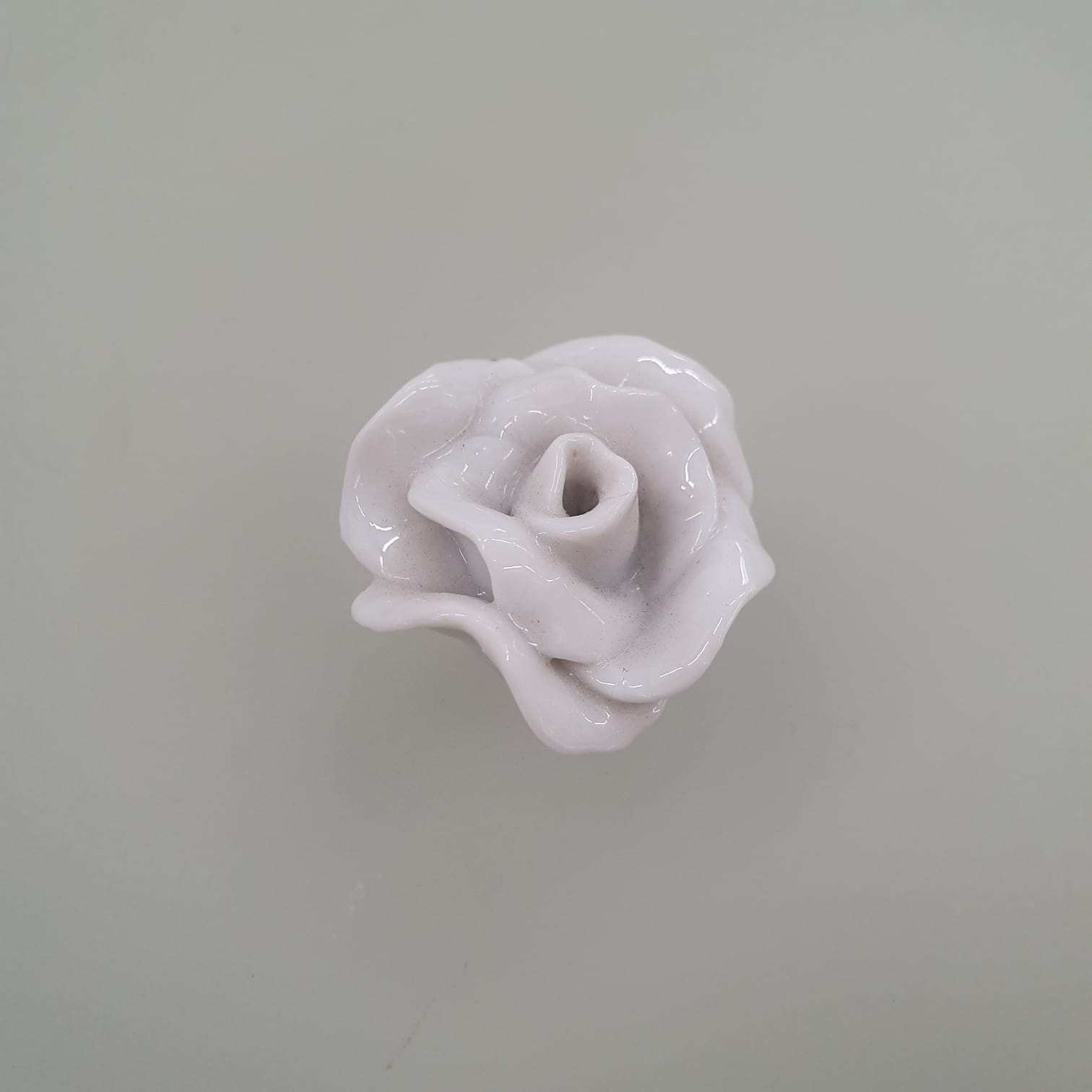 ef74ef240444899ffcad1d96d5bd4ef3.jpeg Rosa aplique 2cm - Imagem 1