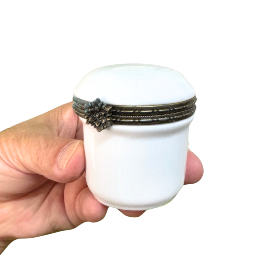 0a46aad0ef5bcfbc5ce27508afccb3a6.png Pote com Tampa Metal - Imagem 1