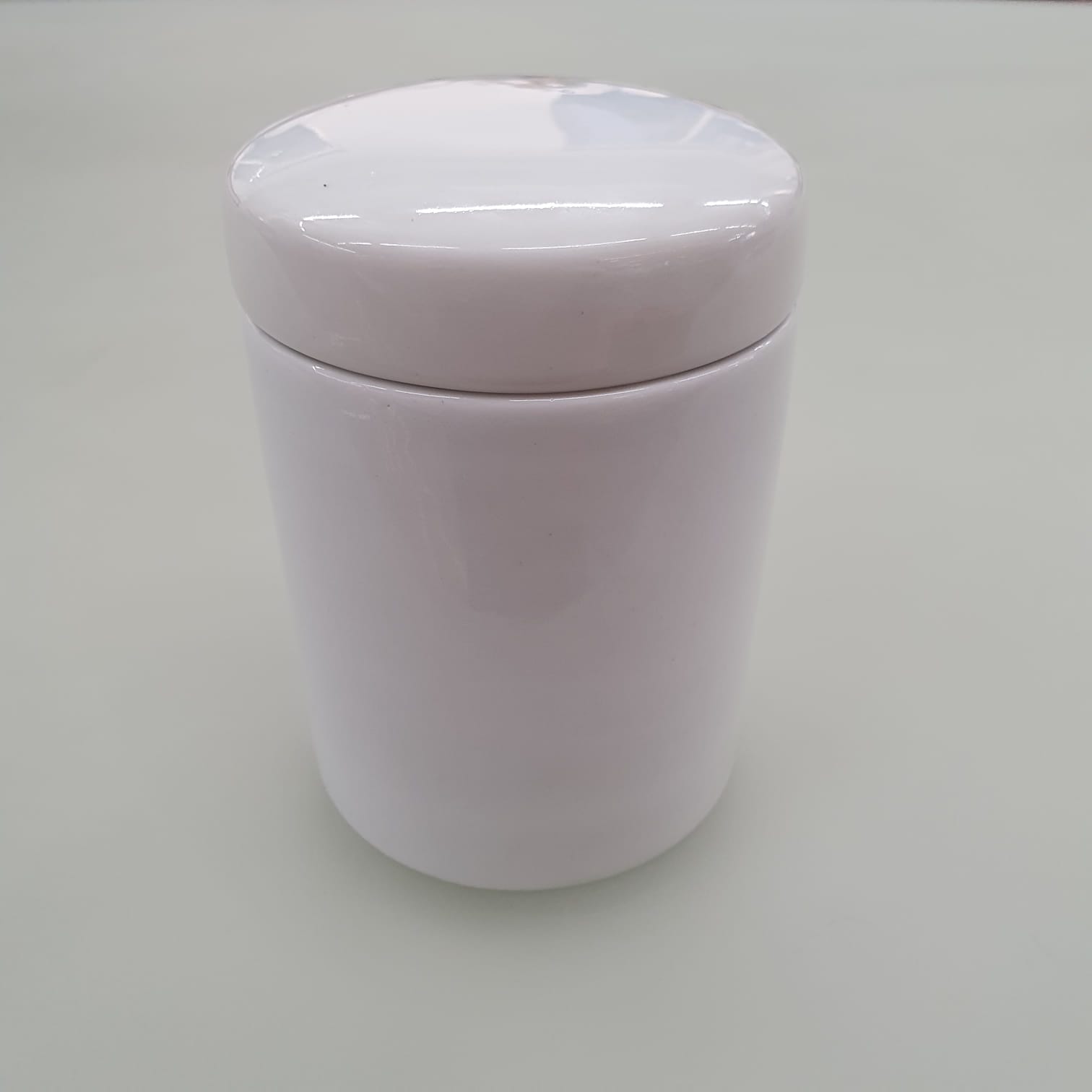 0e402a3e5fb10e8196318e2cfafdb410.jpeg Pote com Tampa G - Imagem 1